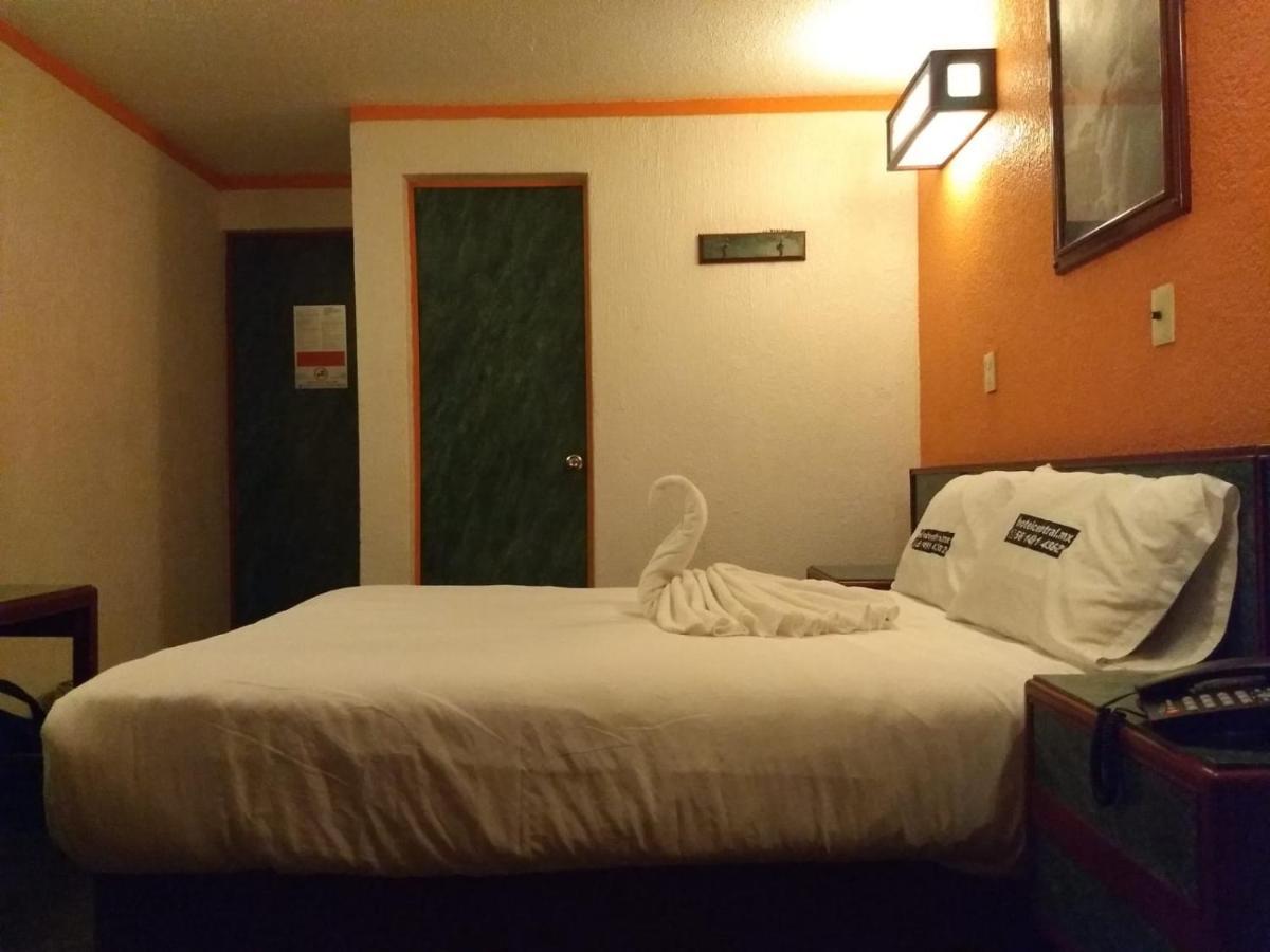 Hotel Central Ciudad Nezahualcoyotl ภายนอก รูปภาพ